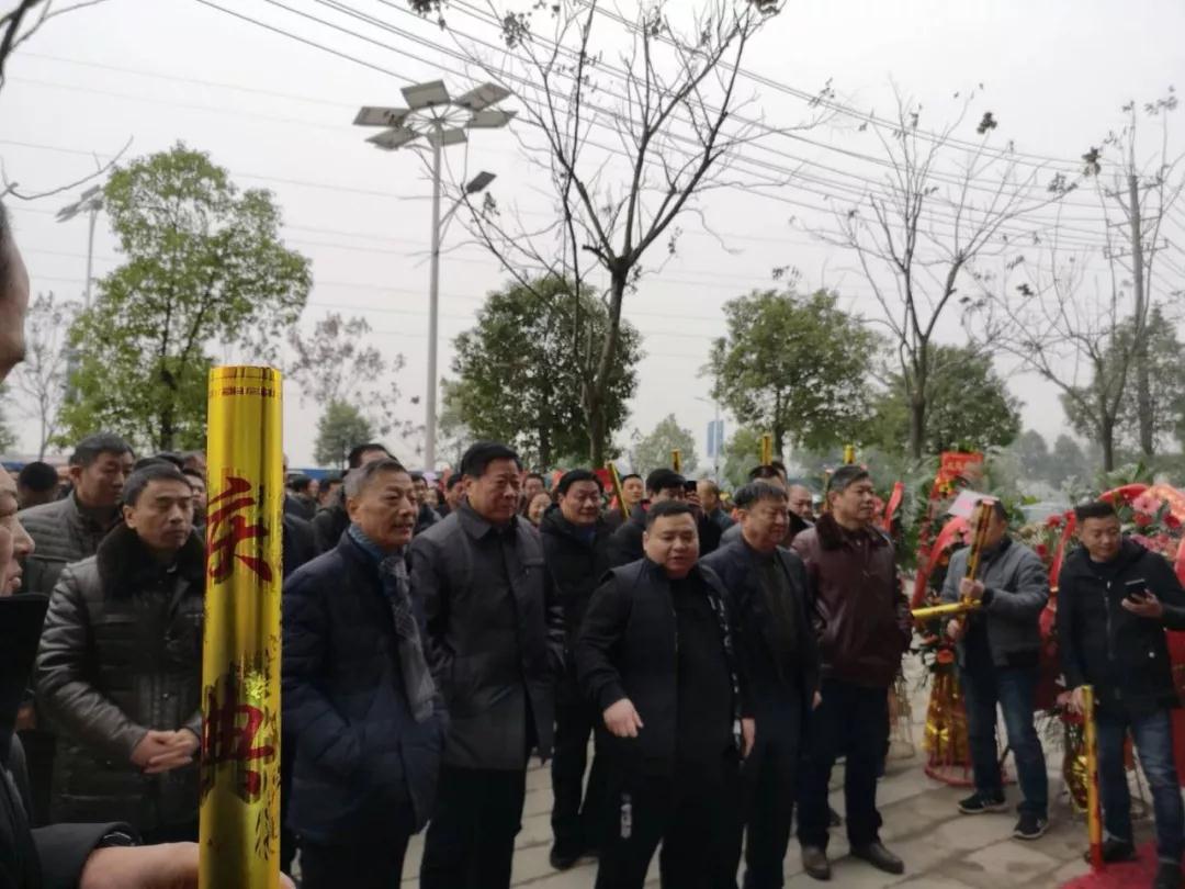 专题：尊龙凯时汇隆重试营业，宾客盈门商贾名媛荟萃