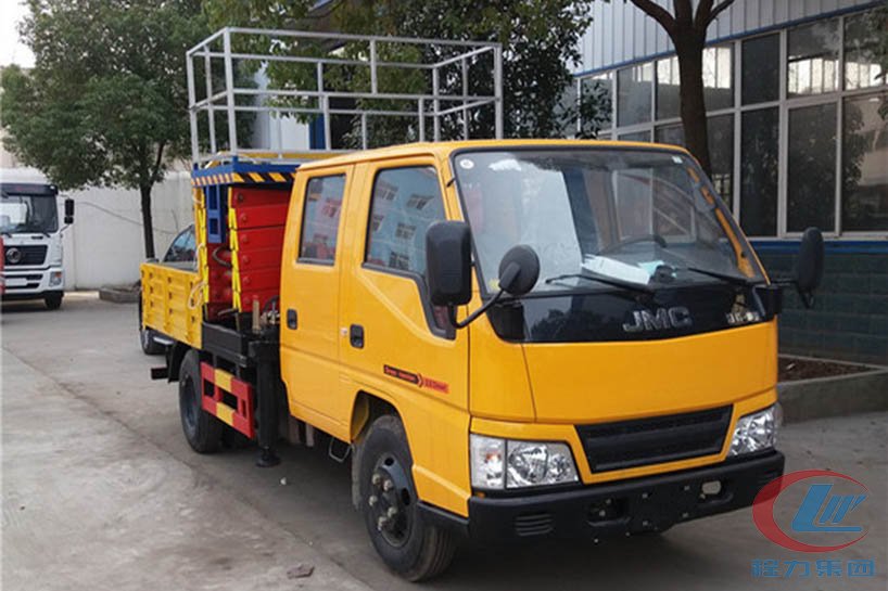 湖北尊龙凯时江铃10米升降平台高空作业车高清图