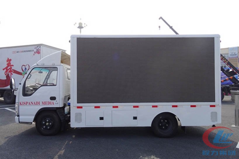 湖北尊龙凯时五十铃led广告宣传车侧面图