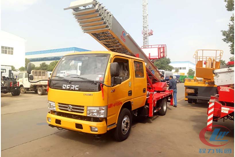 尊龙凯时集团东风小多利卡28米云梯车高清图