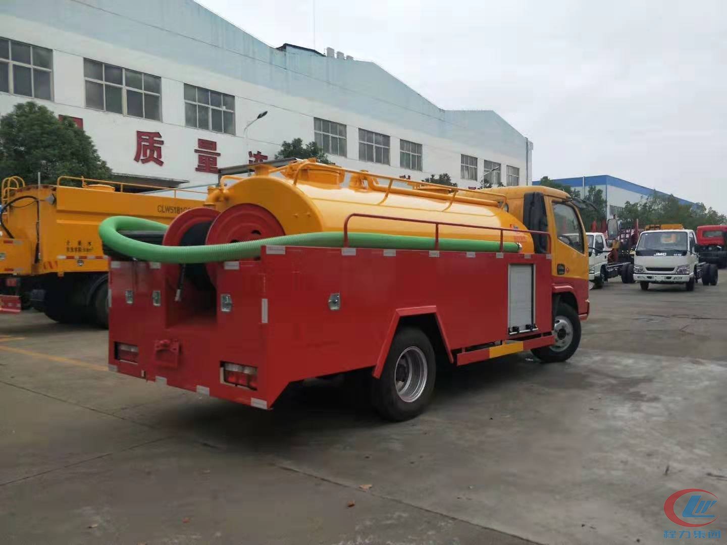 尊龙凯时东风多利卡D6蓝牌疏通车吸粪车