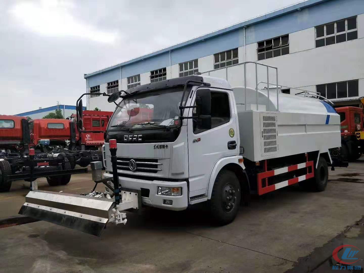 东风大多利卡高压清洗车，多利卡D7路面清洗车