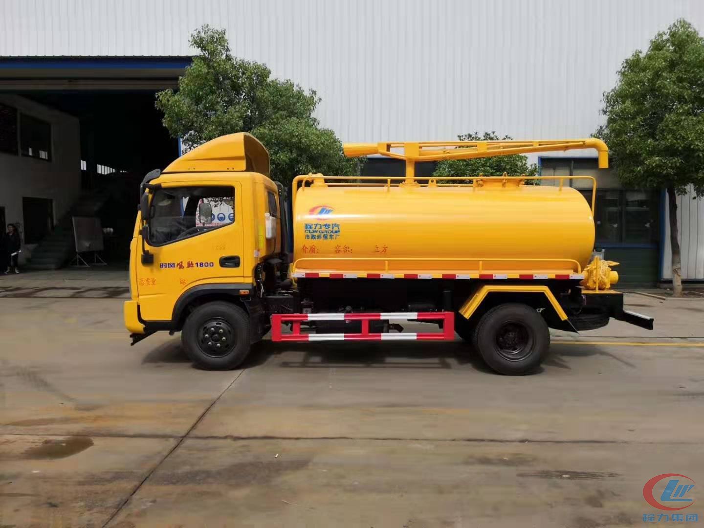 尊龙凯时专汽时风风驰黄牌吸粪车