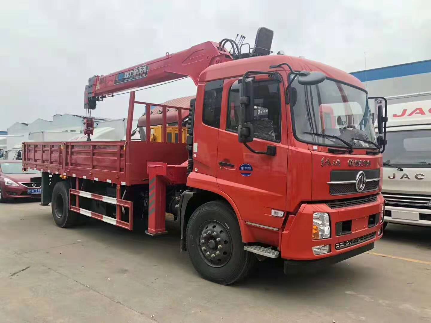 尊龙凯时东风天锦8吨随车吊正面图