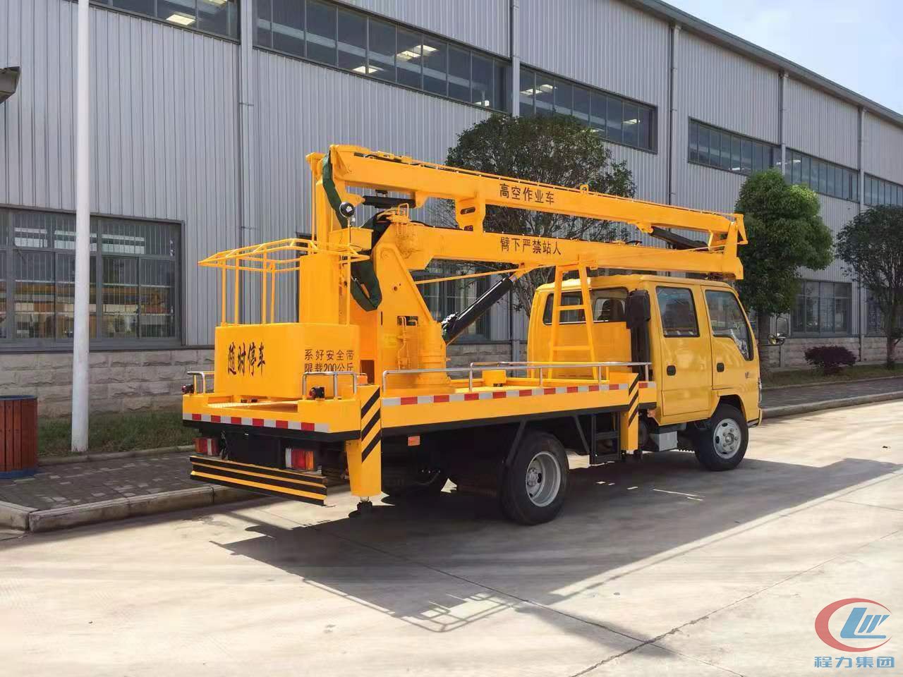 尊龙凯时五十铃16米高空作业车侧面图
