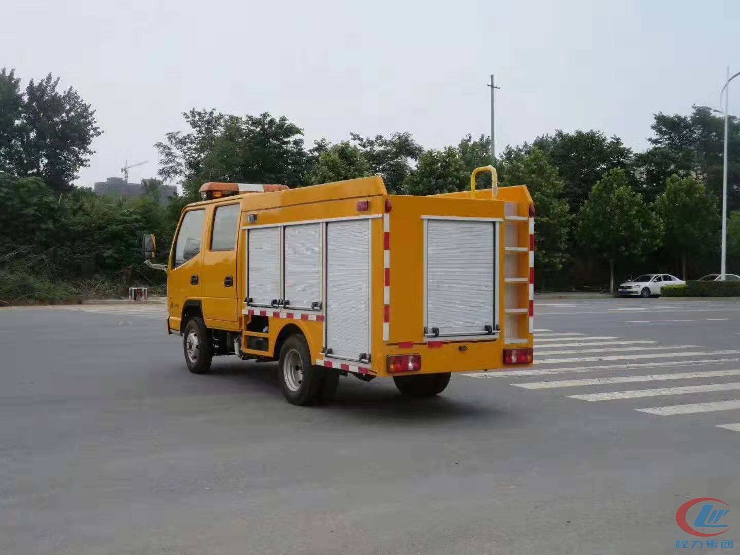 凯马双排抢险车，凯马救险车