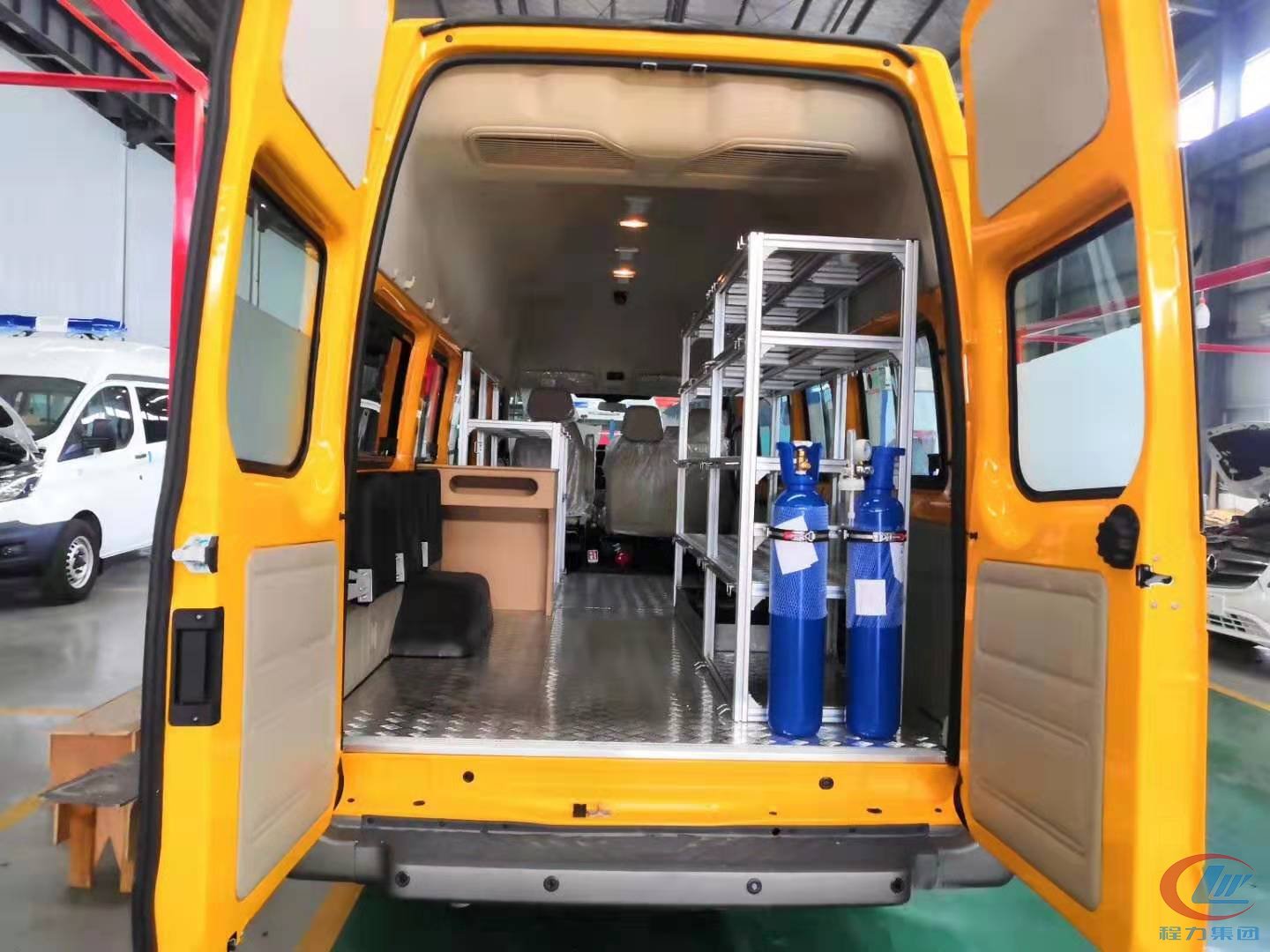 福特新时代客运版救护车，福特应急救援车