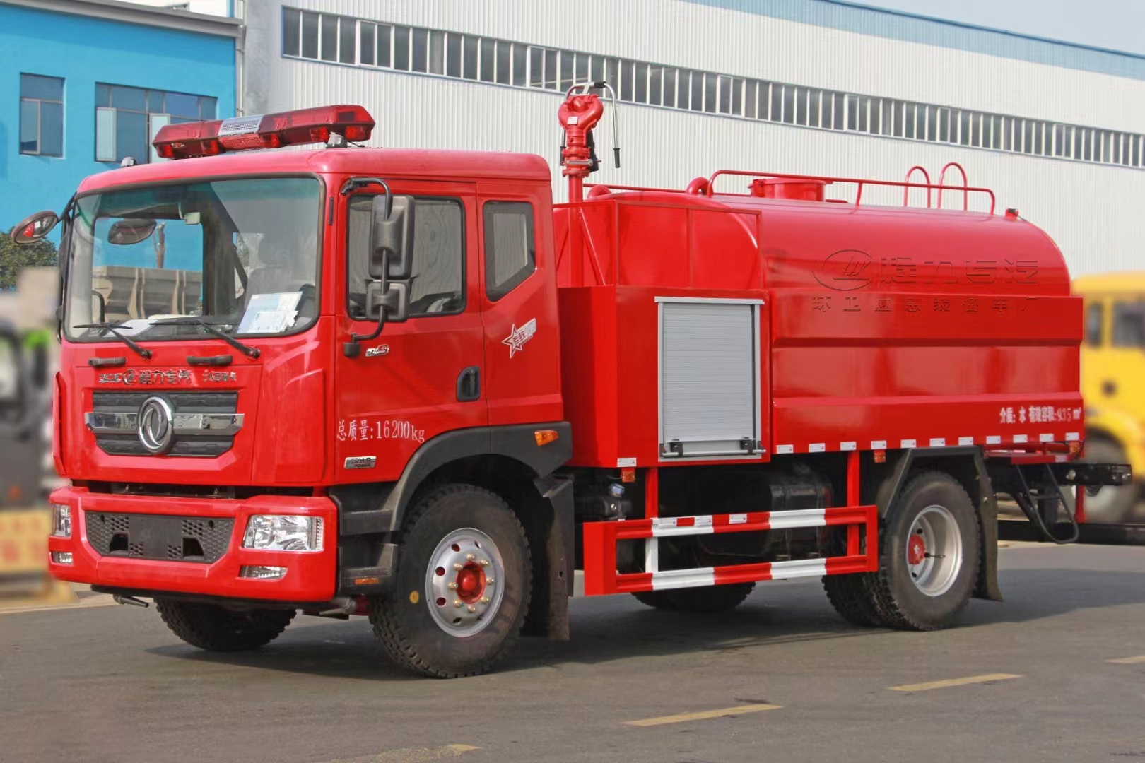 尊龙凯时东风多利卡D9消防洒水车