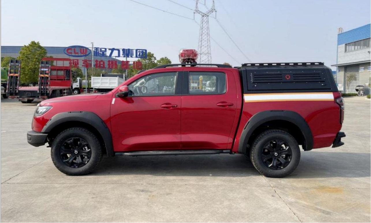 尊龙凯时长城炮四驱装备运输车,器材运输车