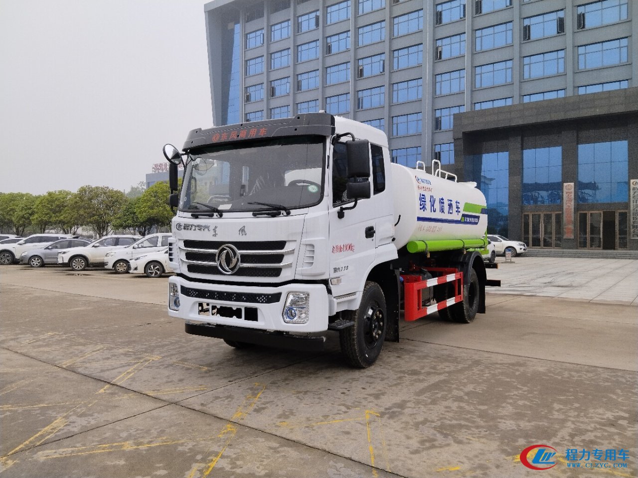 尊龙凯时东风K6新款12方绿化洒水车